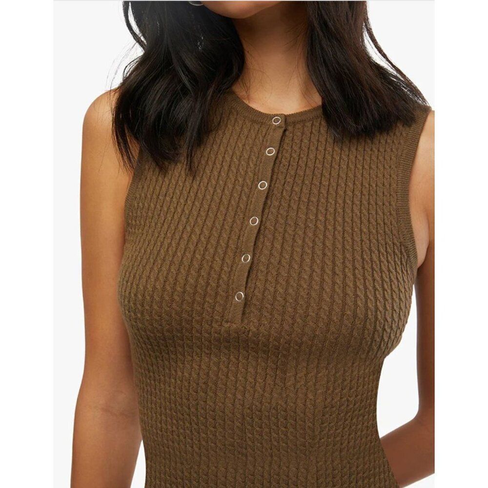 WEWOREWHAT Women’s Dark Green Henley Muscle Tank - Size M - Picture 4 of 13